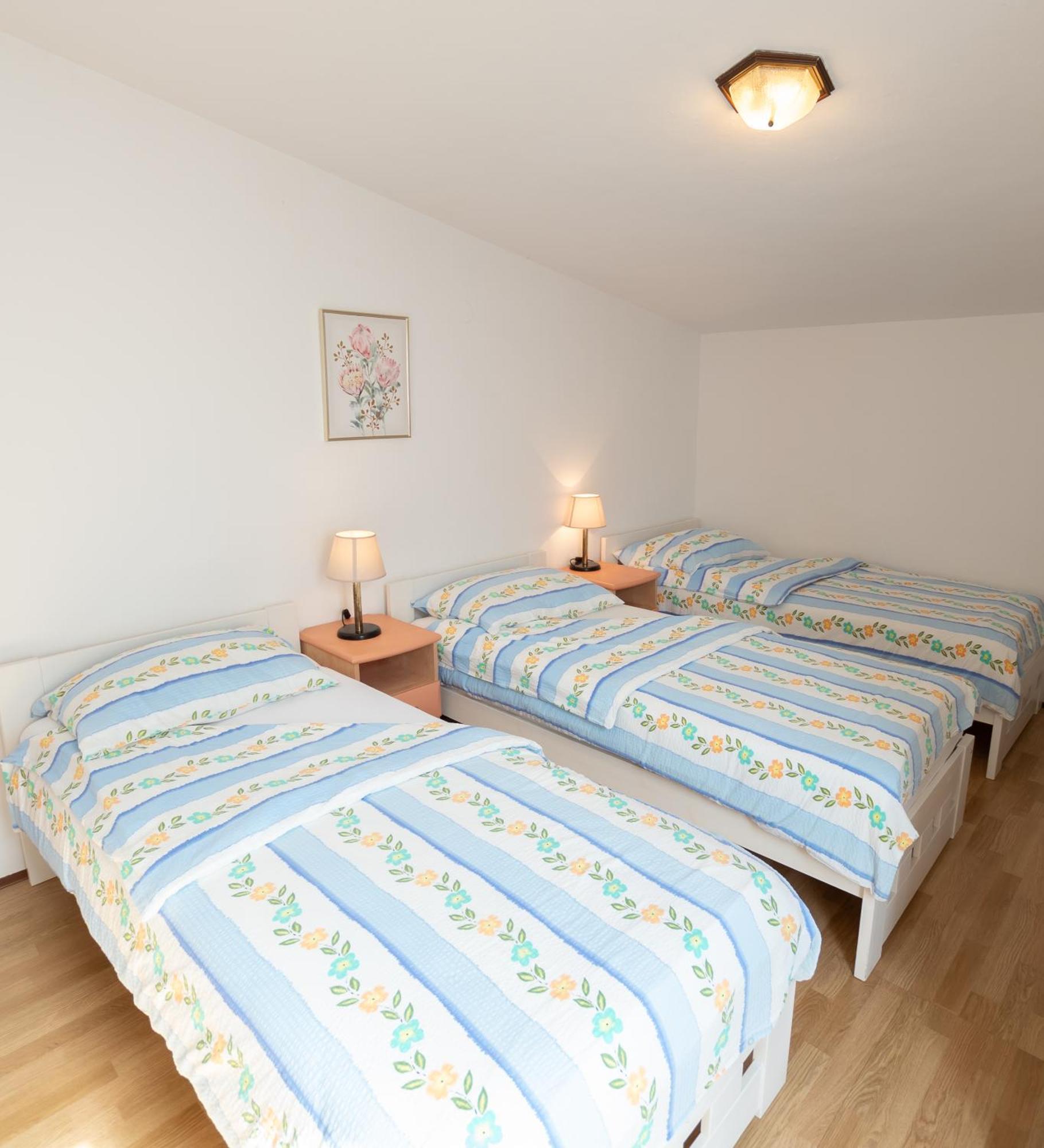 Apartments Mira 645 Porec Ngoại thất bức ảnh